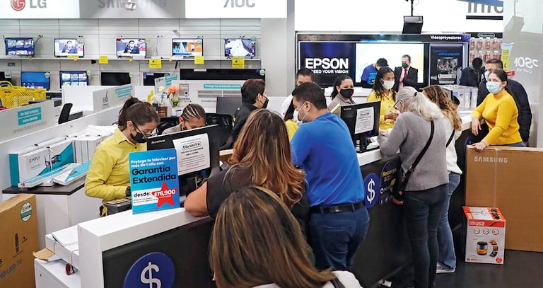 El consumo de los hogares impulsó la economía. La mala noticia es que a mediados del año pasado se agotaron los excedentes de ahorro que sirvieron para dinamizar el gasto. Para este año se espera una recomposición de las fuentes de crecimiento.