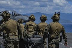 Soldados en ejercicios militares en el Caribe