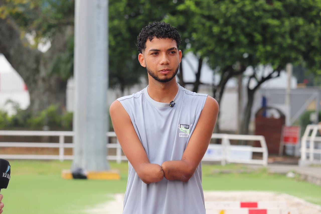 Luis Fernando Lara Rodallega atleta paralímpico campeón nacional de los 400 metros planos.