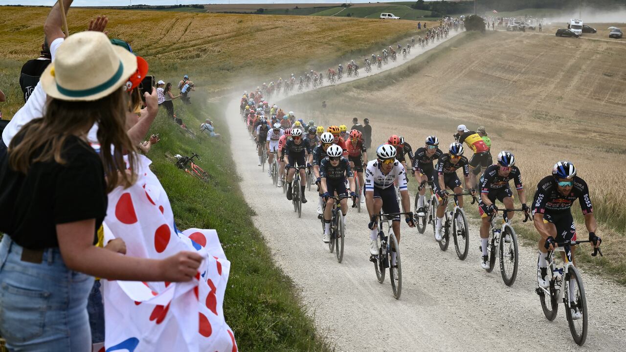 Esta iniciativa de tener grava blanca en la carrera ha sido criticada por muchos.