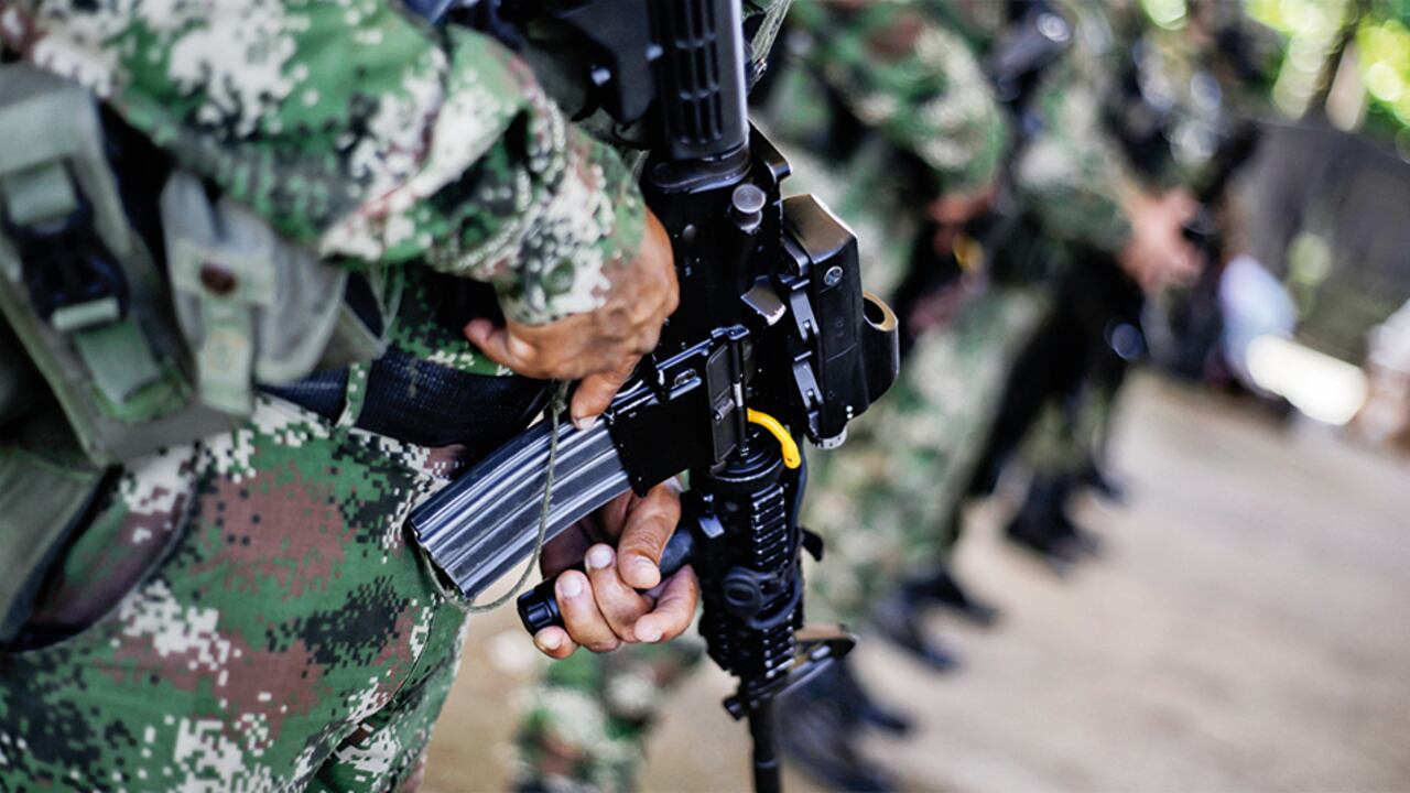 De acuerdo con los expedientes, las principales estrategias de los grupos criminales dedicados a este fenómeno son el engaño y la intimidación. En lo que va corrido de este año, 19 personas han sido detenidas en Colombia por este flagelo.Autoridades colombianas ordenaron una investigación interna.