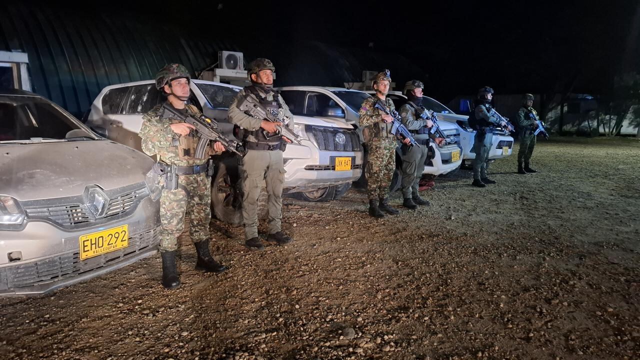 Varios vehículos fueron inmovilizados en medio de los operativos que adelanta el Ejército y la Policía en la zona rural del municipio de Tibú.