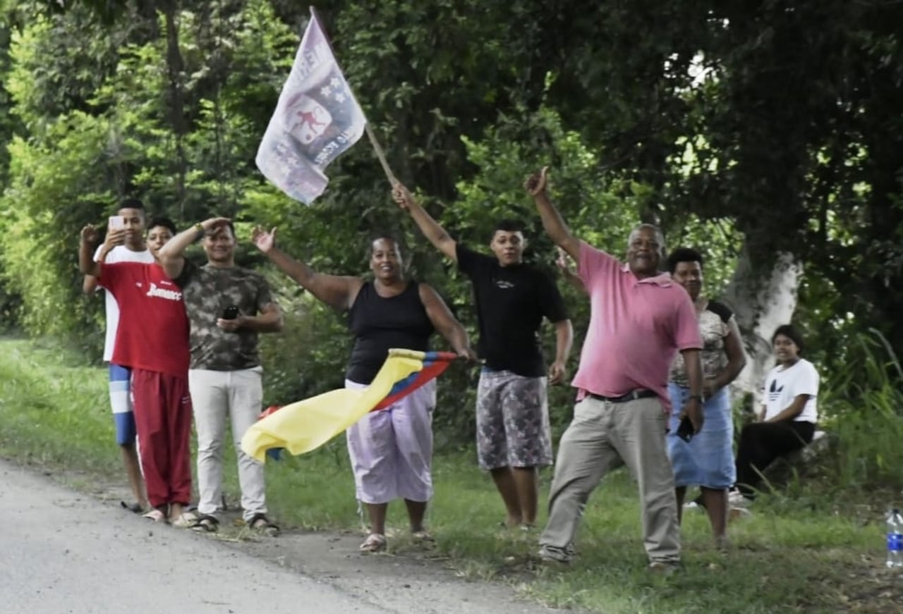 Caravana de Abelardo de la Espriella en el Valle del Cauca.