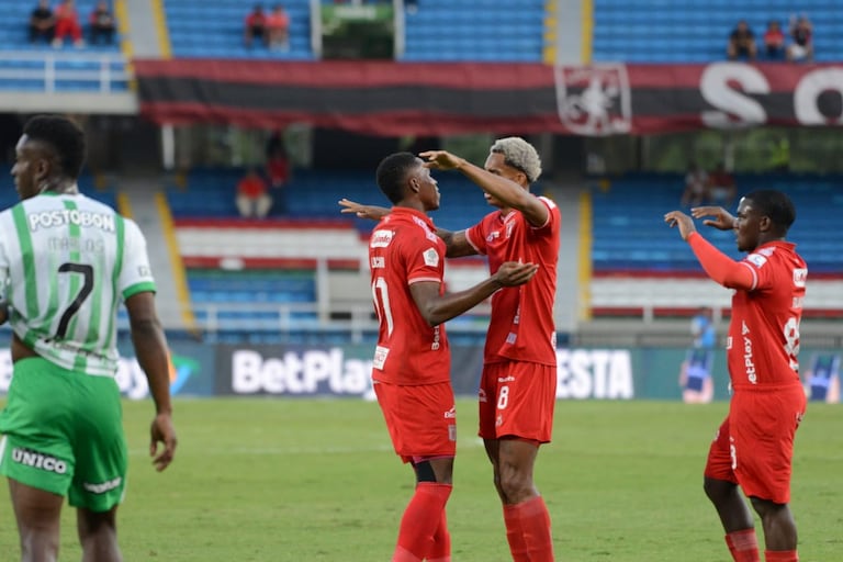 Imagen del partido entre América de Cali y Atlético Nacional por la fecha 6 del Grupo A de los cuadrangulares semifinales del segundo semestre de la Liga Colombiana 2025.