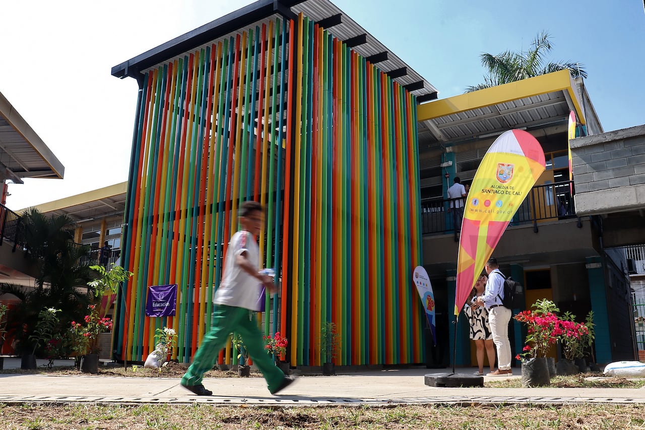 Remodelación de la sede Fernando de Aragón de la institución Educativa Evaristo García. Varios colegios públicos de Cali están en procesos de remodelación.