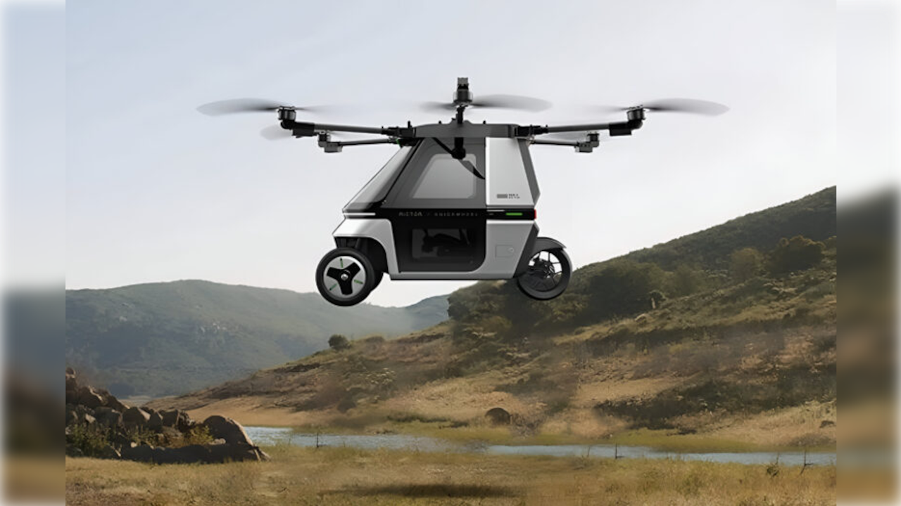 La nueva moto voladora de tres ruedas, desarrollada por una empresa china.