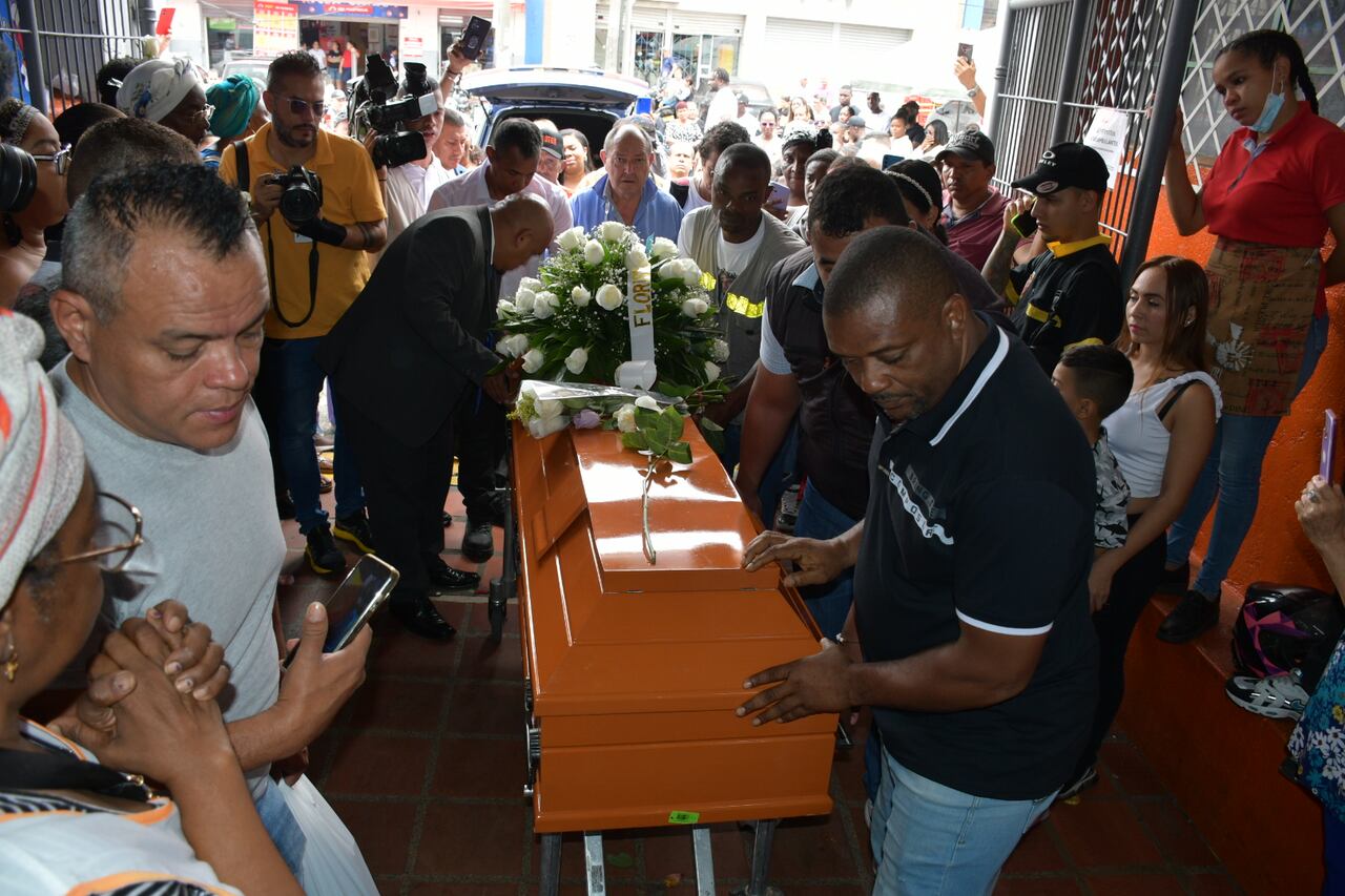 En la galería de alameda se realizó un homenaje a Basilia,conocida por su comida del pacifico y que murió el día de ayer.