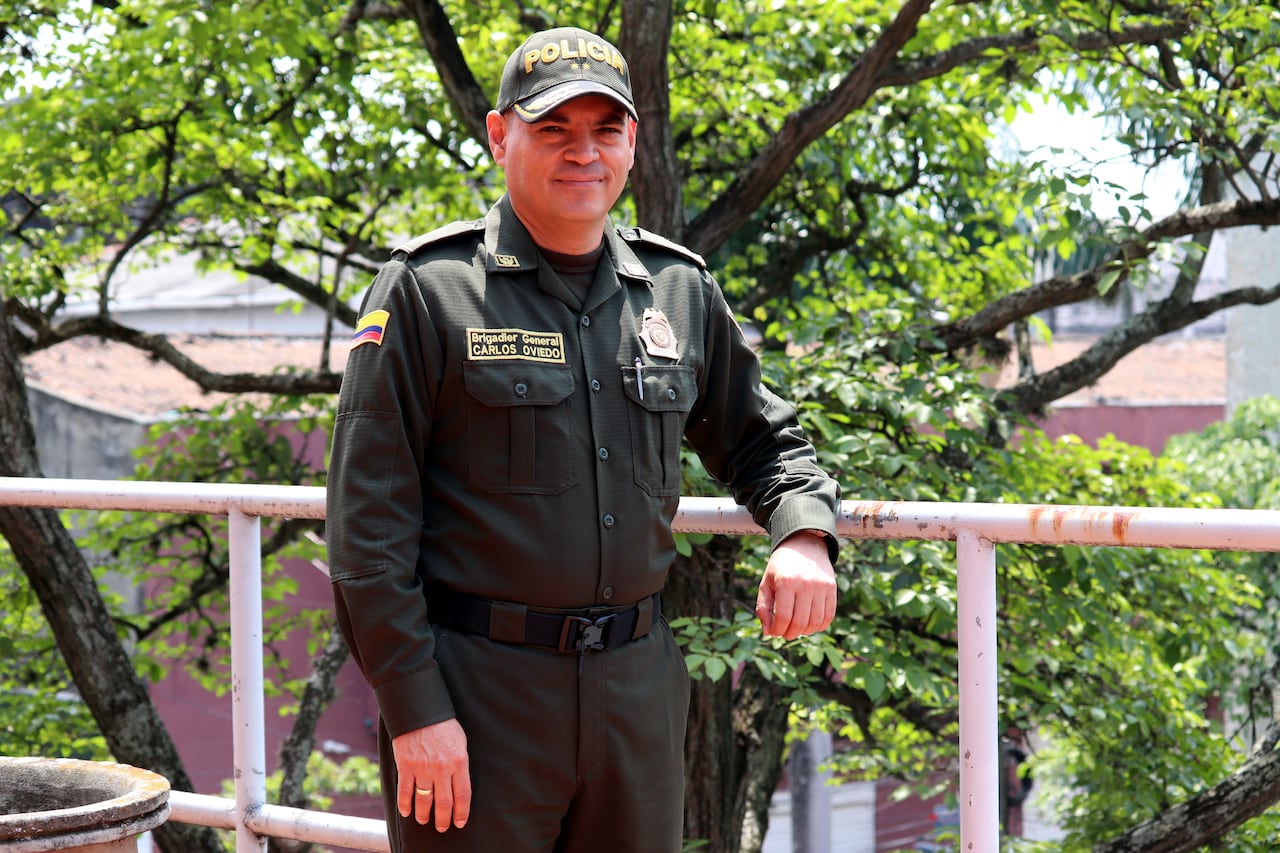 Brigadier General Carlos Germán Oviedo Lamprea comandante Policía Metropolitana de Cali.