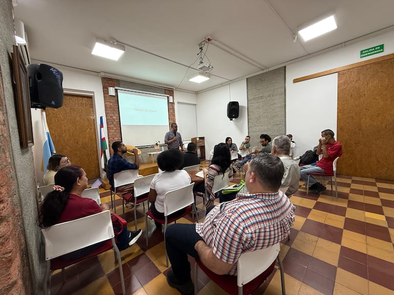 Gestores y artistas del ecosistema de la salsa participaron en los talleres para fortalecer el valor económico y simbólico de esta expresión cultural.