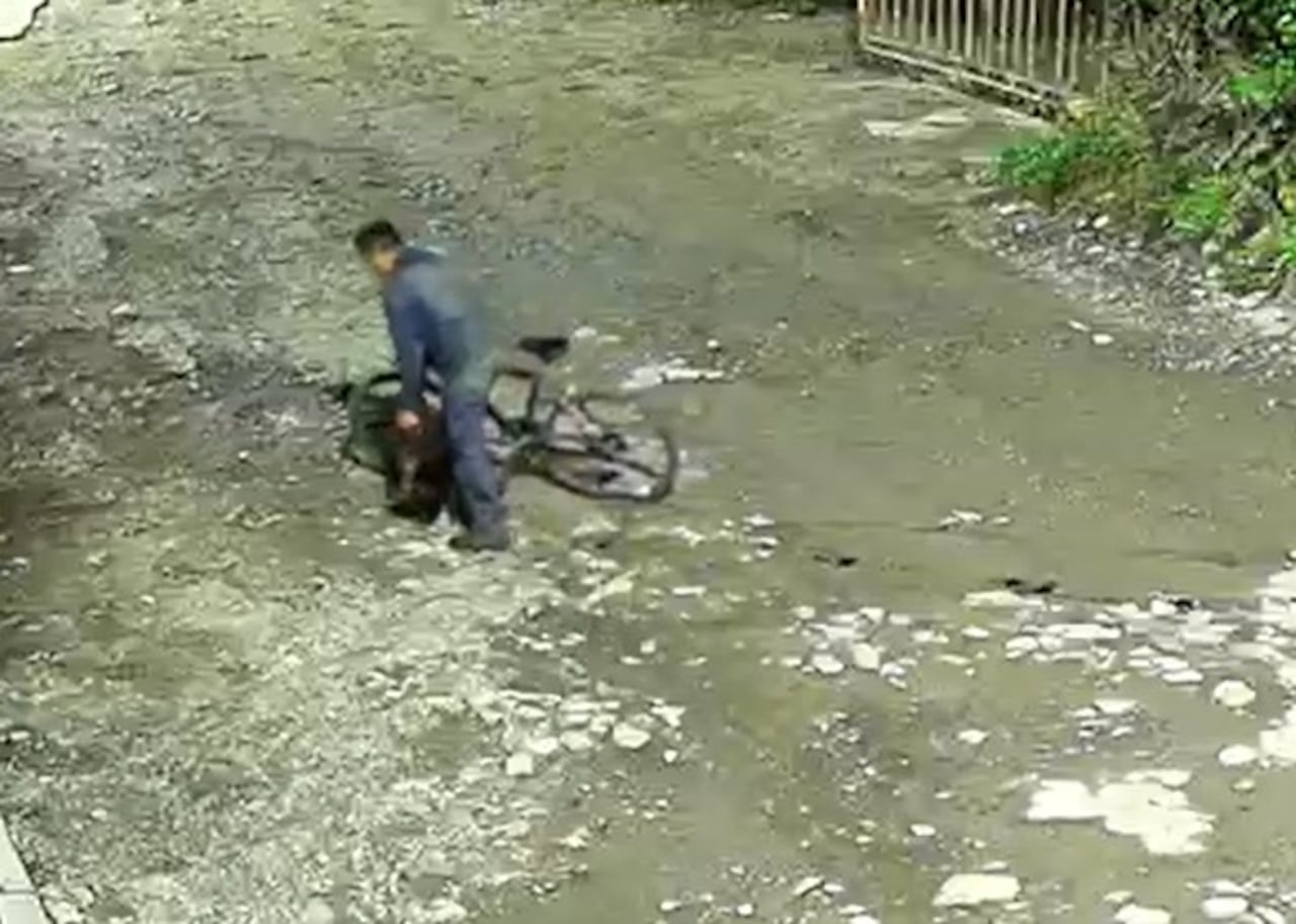 Cristian Maca perdió la vida en Popayán tras ser atacado presuntamente por dos sujetos que habrían intentado robarle sus pertenencias cuando se desplazaba en bicicleta hacia su trabajo.
