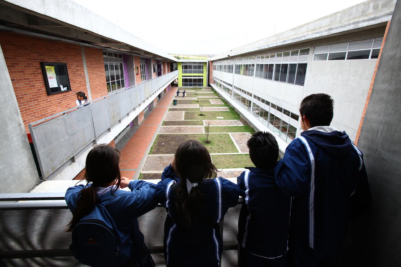 Estudiantes colegio distrital