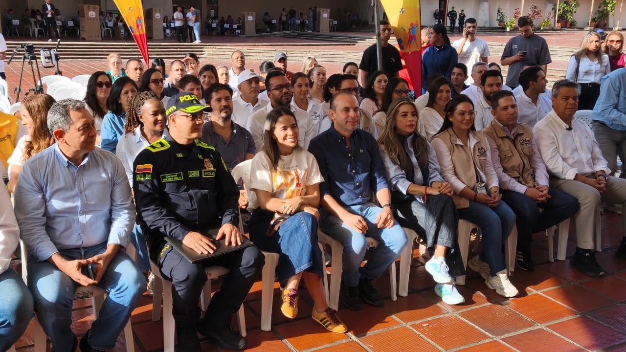 Alcalde Alejandro Eder instala oficialmente la apertura de las votaciones en Cali este 21 de junio de 2026.