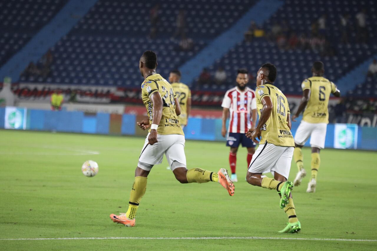 Junior vs Águilas Doradas por la tercera fecha de los cuadrangulares