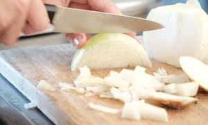 Así se debe consumir la cebolla.