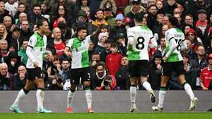 Díaz celebra la apertura del marcador en Manchester.
