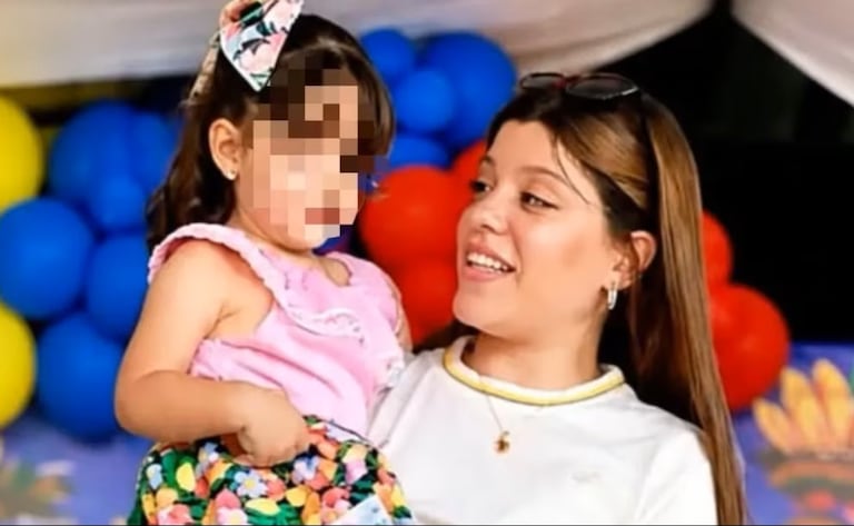 Estefany protegió con su propio cuerpo a su hija Sofía, de dos años, cuando la edificación colapsó durante el sismo del 10 de agosto.