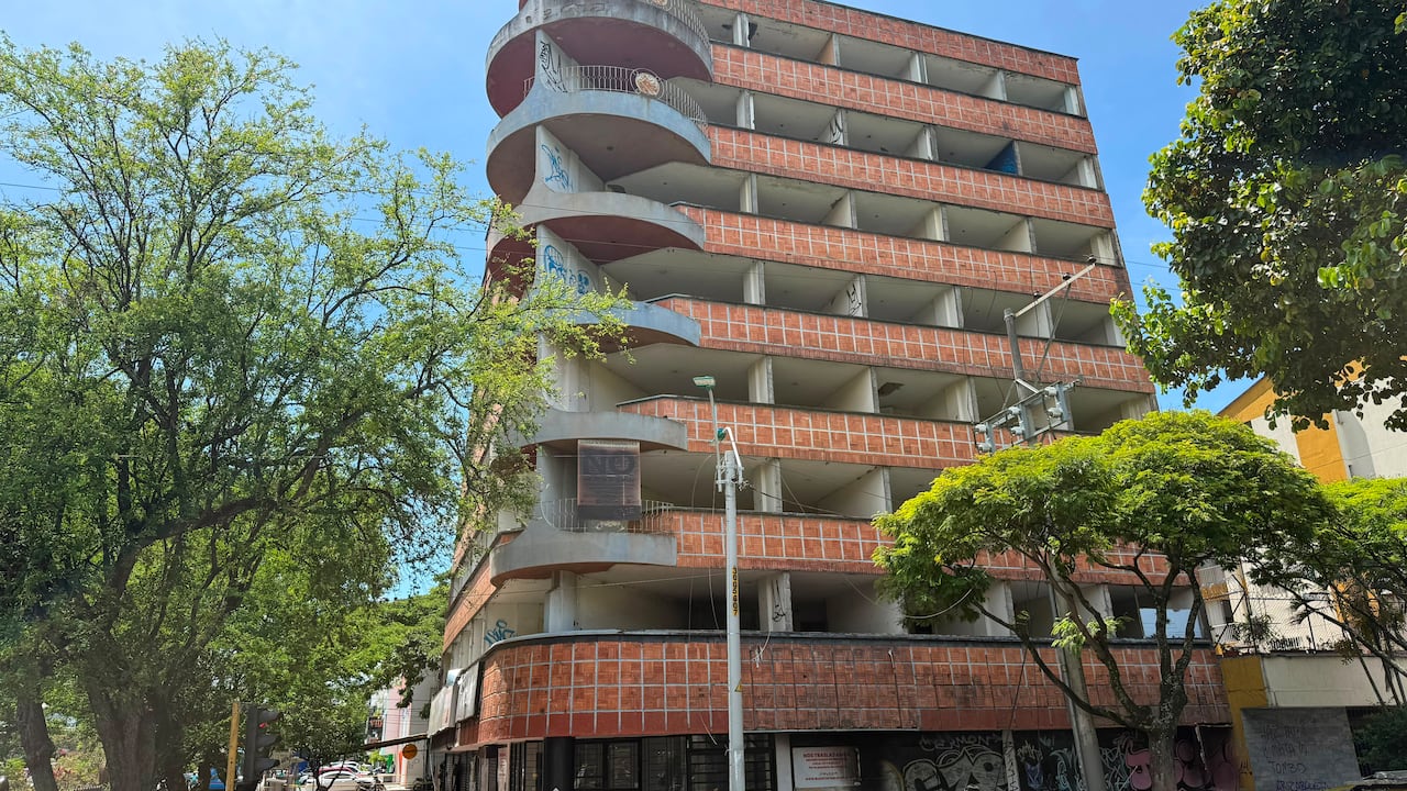 Se trata del edificio Arábico, ubicado en la Calle 5 con Carrera 66 al sur de Cali.