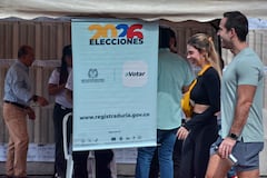 Los colombianos salieron a votar en las urnas para elegir presidente y vicepresidente.