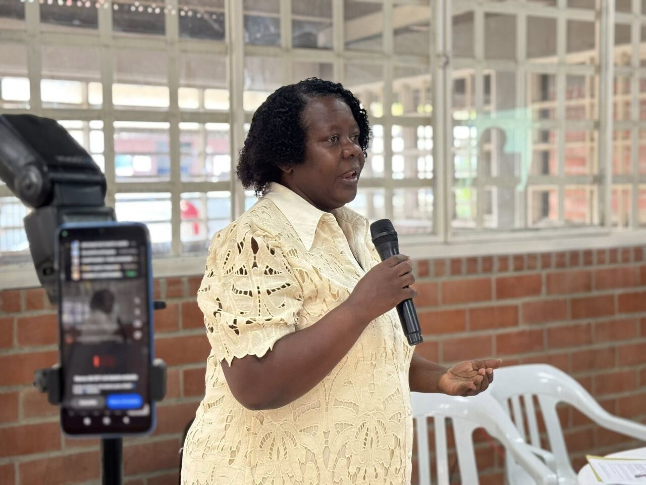 La alcaldesa de Puerto Tejada, Cauca, Adiela Salazar Gómez, indicó que el gobierno nacional respaldará la puesta en marcha de estas obras, buscando construir tejido social entre las comunidades de esta población.