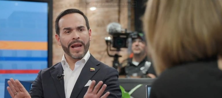 Polémica entrevista de De la Espriella con la presentadora de Noticias Caracol María Lucía Fernández, conocida como Malú.