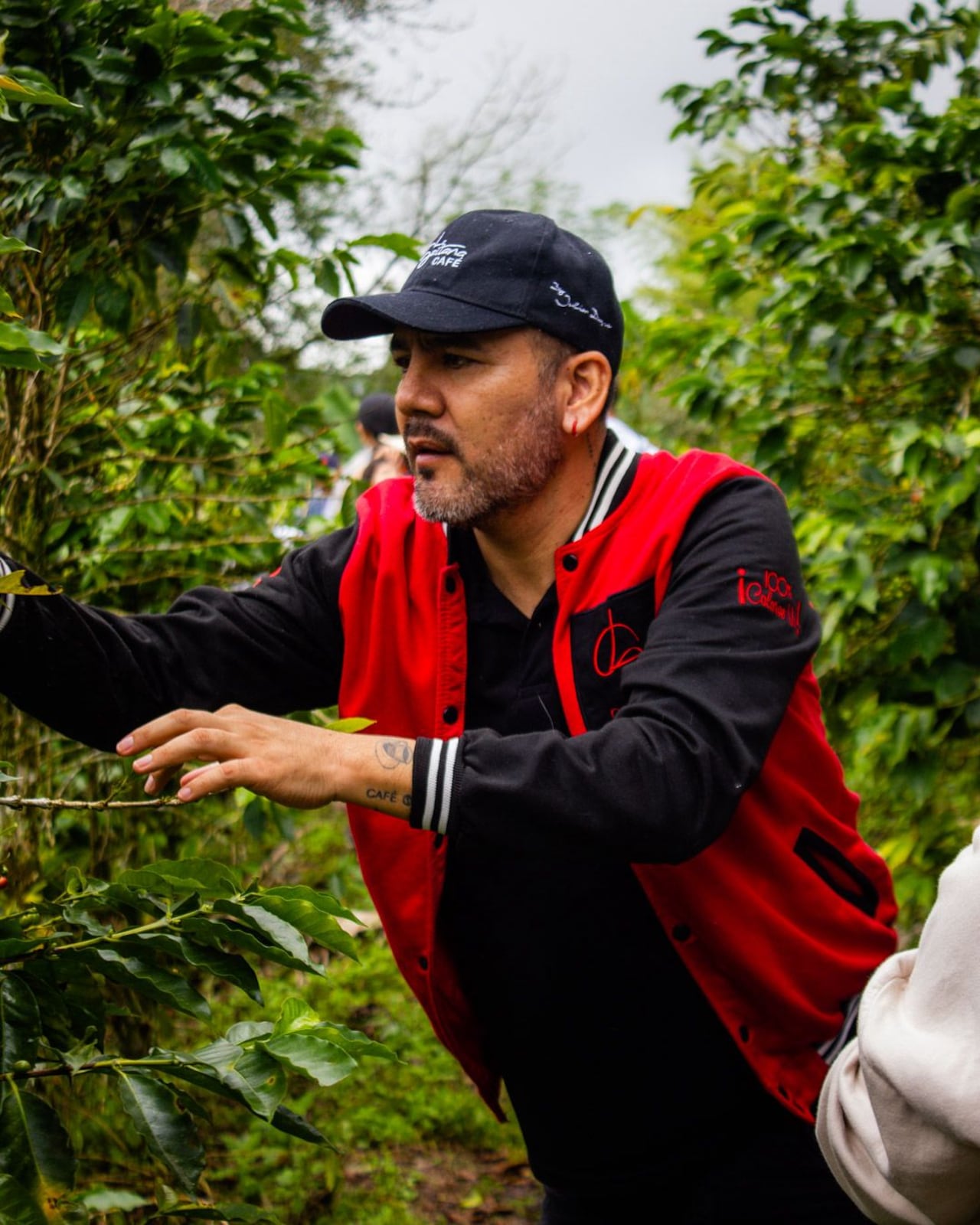 Conversatorios y charlas académicas acercarán al público al trabajo de caficultores, tostadores y baristas.