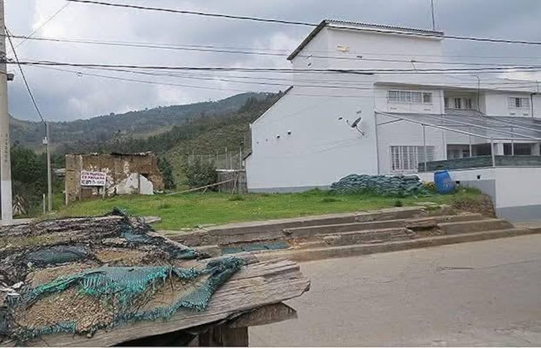 El hallazgo del cadáver del uniformado Andrés Devia Corrales se registró en la mañana de este lunes 17 de marzo, confirmaron integrantes del Departamento de Policía Cauca.
