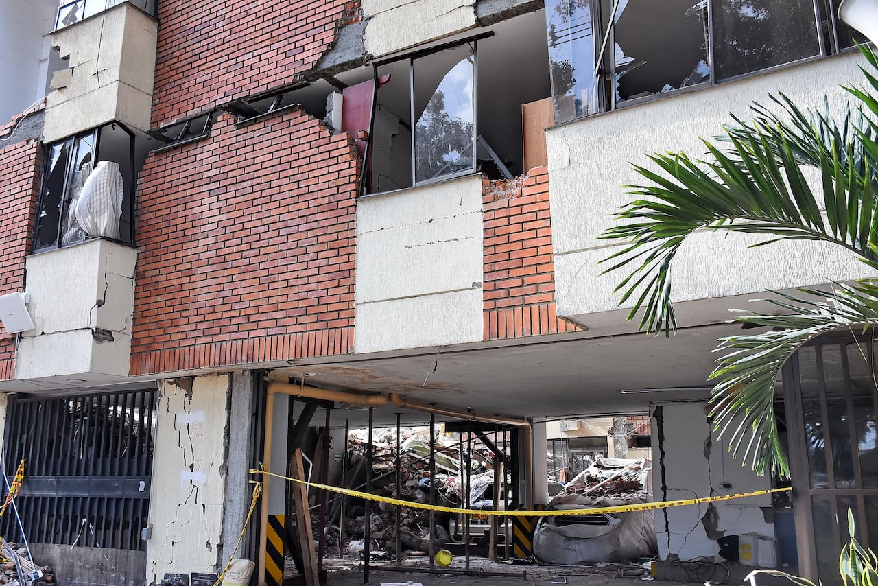 Tema de Domingo No Usar, Damnificados Edificio María Laureles y Cuarto de Legua.