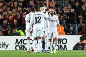 Jugadores del Real Madrid festejando