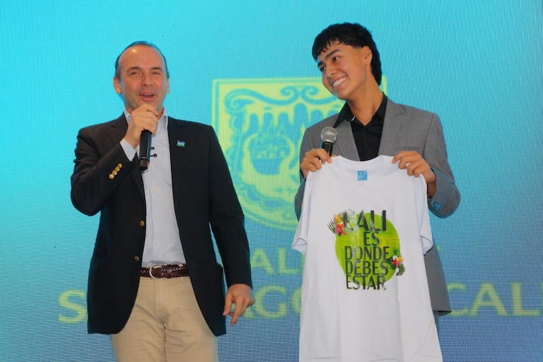Alejandro Eder, alcalde de Cali, durante su participación en el foro.