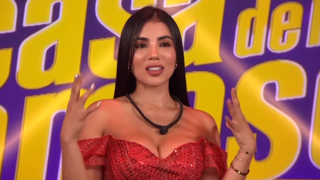 Se revela la fortuna que costó el vestido que Karina García lució en su eliminación de ‘La casa de los famosos’.