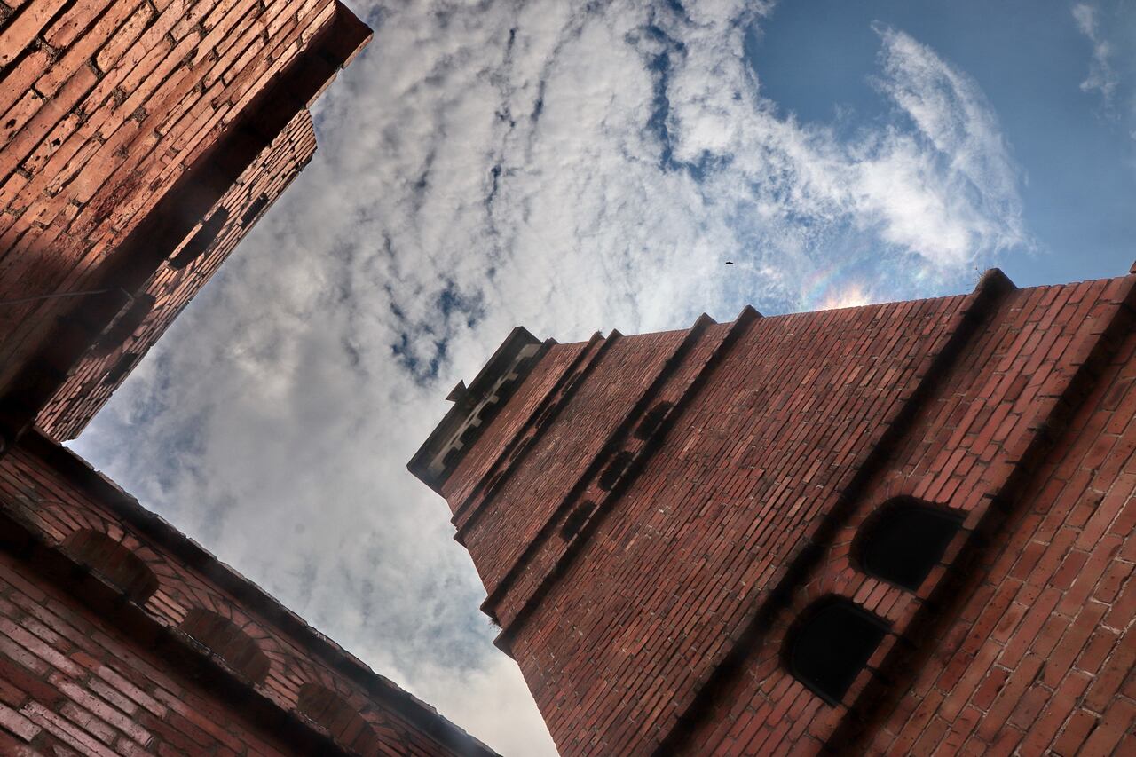 Templo votivo del Sagrado Corazón. Colegio Bermans foto Bernardo Peña.