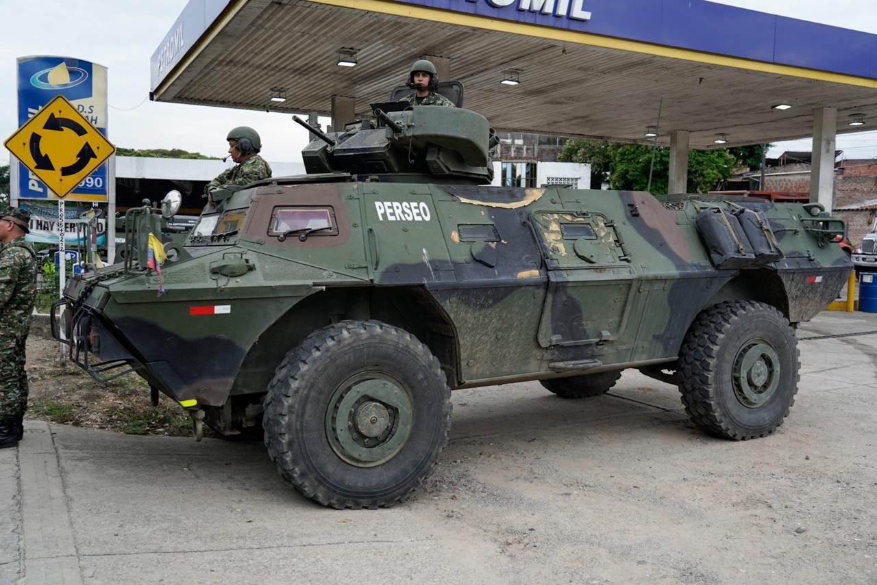Con un pelotón blindado del Ejército Nacional, se realizan patrullas permanentes en esta región del suroccidente del país. Además, aeronaves no tripuladas de la Fuerza Aeroespacial Colombiana realizan sobrevuelos en principales ejes viales.