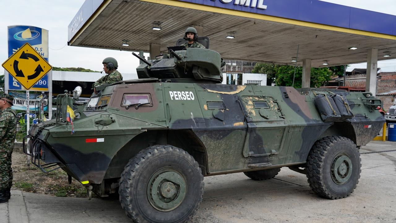Con un pelotón blindado del Ejército Nacional, se realizan patrullas permanentes en esta región del suroccidente del país. Además, aeronaves no tripuladas de la Fuerza Aeroespacial Colombiana realizan sobrevuelos en principales ejes viales.