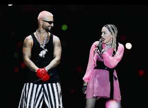 Maluma y Madonna durante el concierto en Medellín.