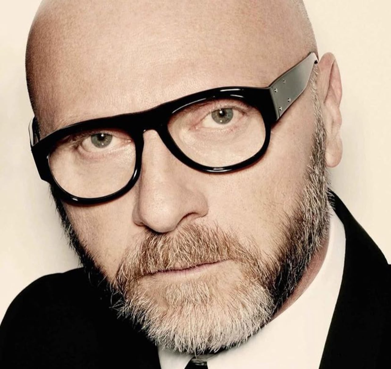 Stefanno Gabbana se separa de Dolce and Gabbana.