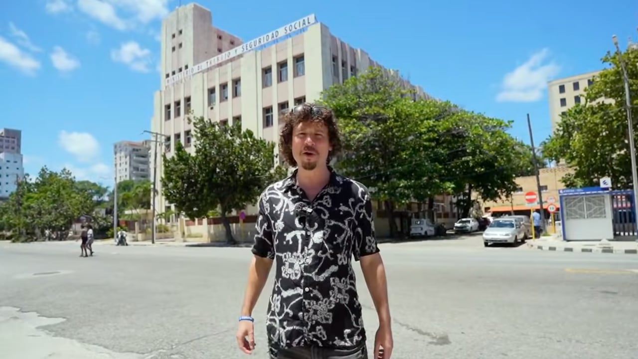 El mexicano recorrió las principales calles de la Habana