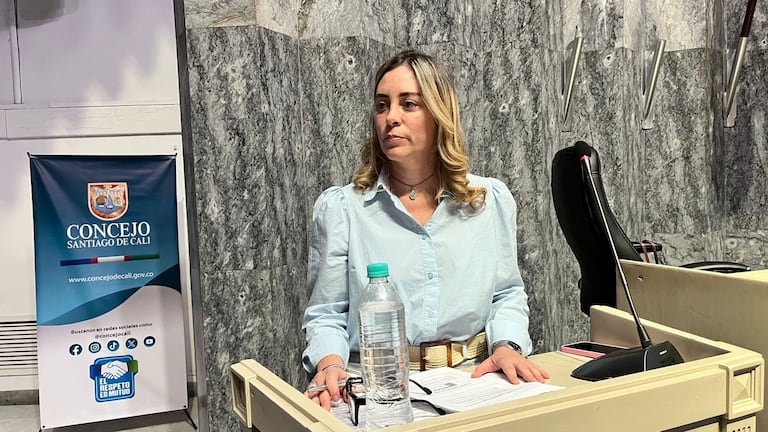 El Concejo adelantó este martes el debate de control político a la gestión del Departamento Administrativo de Contratación Pública DACP, a cargo de Ana María Martínez, organismo que debe hacer seguimiento a más de 27 mil contratos.