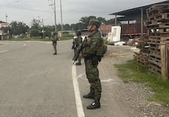 En el sector de El Escape, en el barrio El Hipódromo, un niño de 12 años resultó gravemente herido por una bala perdida durante un enfrentamiento armado.
