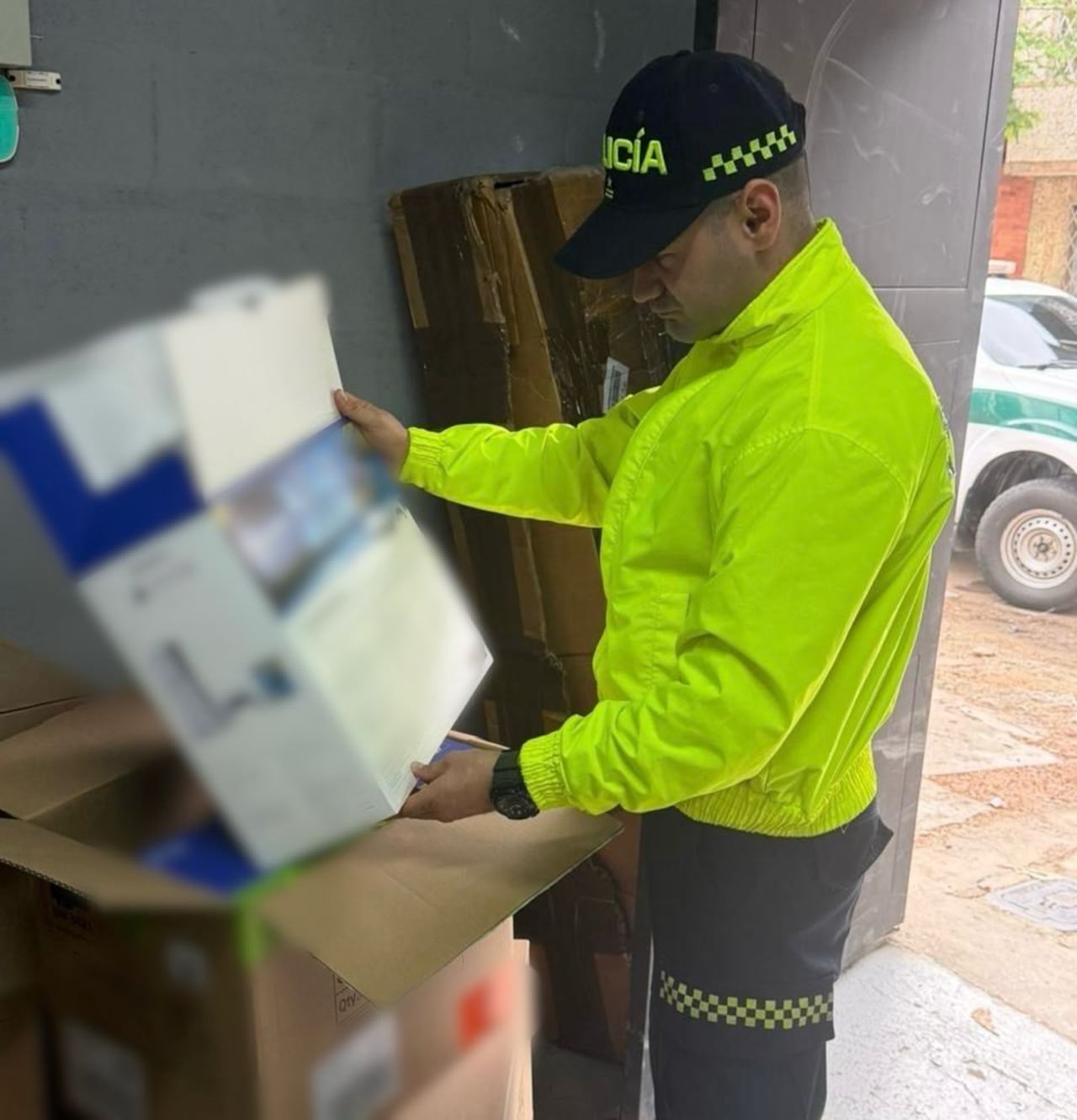 La institución destaca un operativo realizado el 27 de enero de 2026 por la División de Control Operativo (Dical), en el marco del Plan Operacional Anticontrabando (Poac), en articulación con la Fiscalía 61 Seccional de Buga.
contrabando cali tecnología