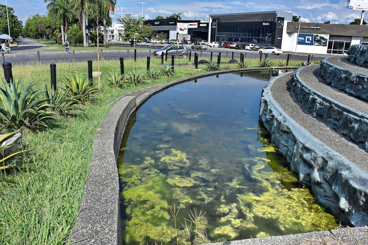 Abandono Monumento de la Solidaridad y Vía en Mal estado Calle 34 con Avenida 2 NORTE