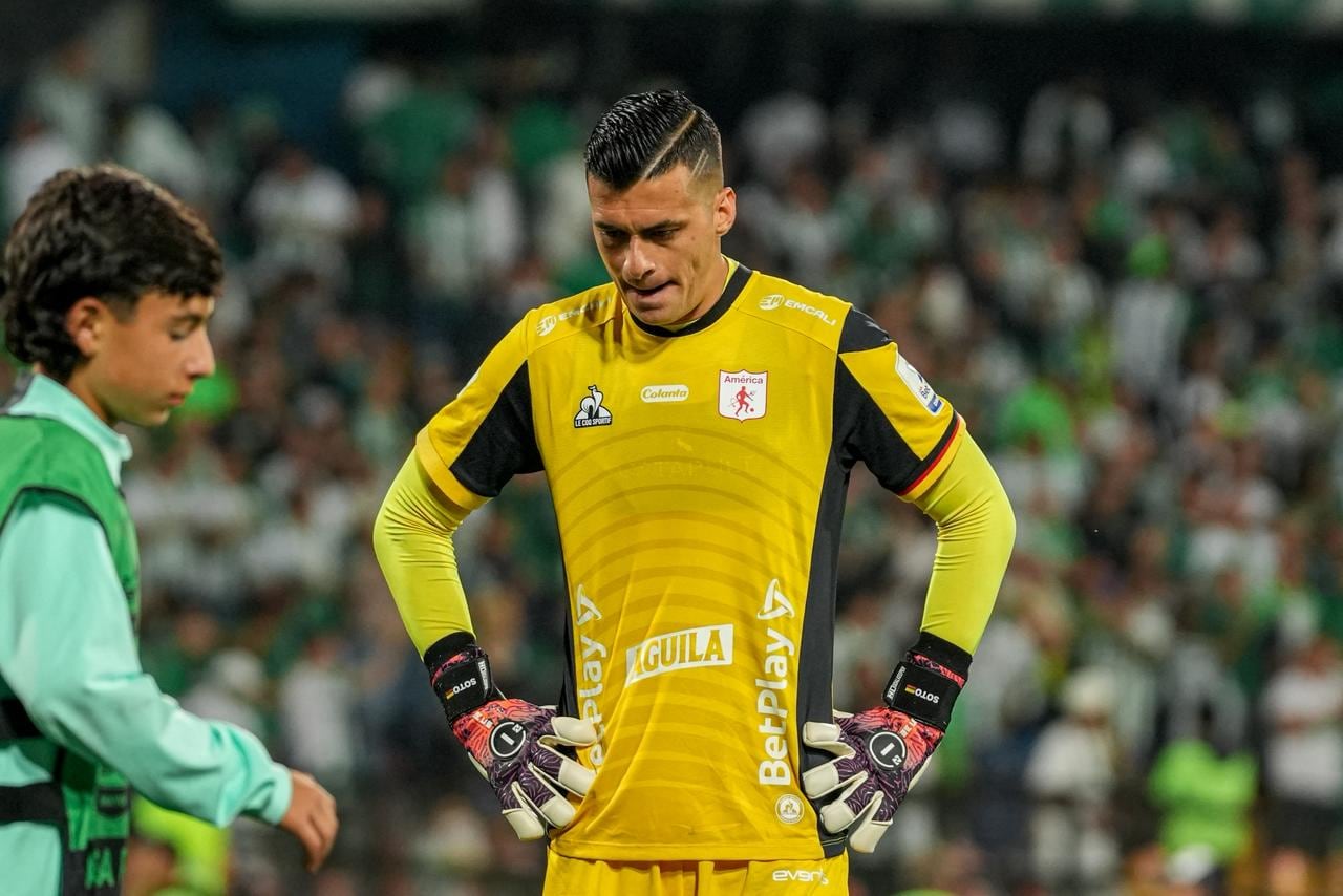 Momento del partido de la fecha 1 del Grupo A de los cuadrangulares semifinales del segundo semestre de la Liga Colombiana 2025, entre Atlético Nacional y América de Cali.