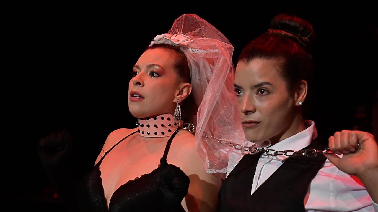 La Tóxica, obra de humor, teatro y música, que estará en el Teatro Salamandra del Barco Ebrio.