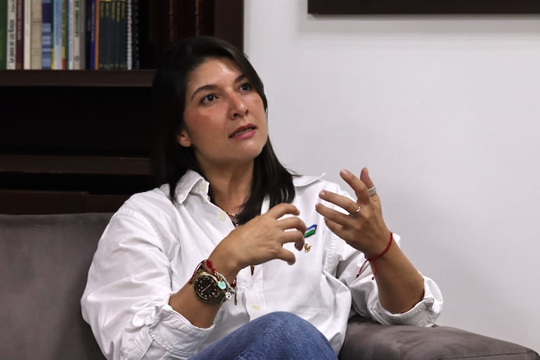 Amanda Carolina Rojas Díaz directora del Departamento Administrativo de Contratación Pública de Cali.