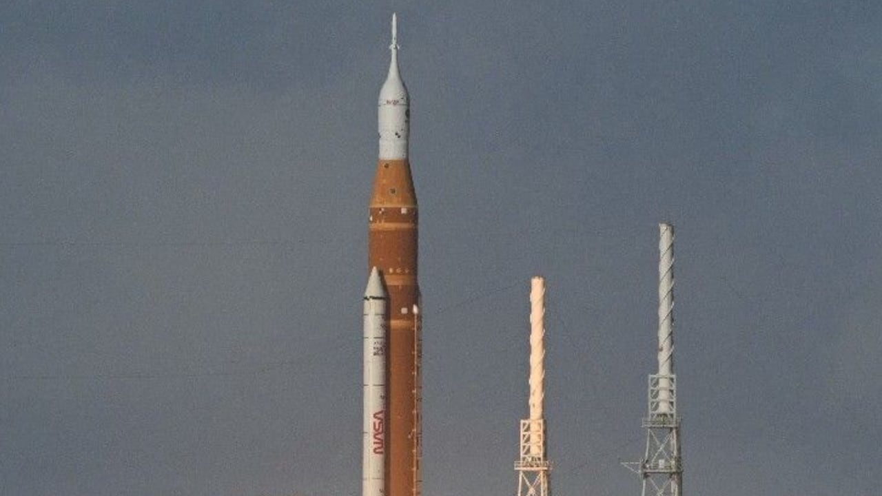 La NASA confirmó el despegue exitoso de la misión tripulada que rodeará la Luna durante 10 días.