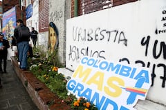 La sede de campaña en Bogotá de la Candidata Paloma Valencia y su fórmula Vicepresidencial Juan Daniel Oviedo fue vandalizada en medio de una movilización que avanzó por la carrera séptima de la capital. (Colprensa - Lina Gasca)
