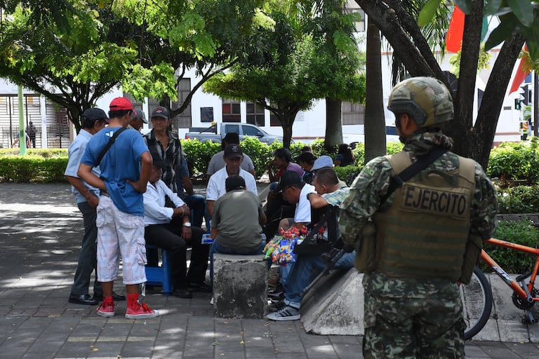 Efectivos de las Fuerzas Armadas se han hecho presentes en el municipio tras los altercados provocados por La Inmaculada.