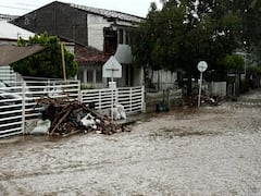 En Roldanillo, las familias cuyos techos quedaron averiados tuvieron que levantarse y buscar cómo proteger nuevamente sus viviendas frente al agua.