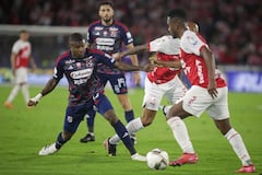 Imagen del partido de ida de la final del primer semestre de la Liga colombiana 2025, entre Santa Fe y Medellín.
