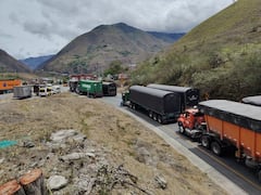 Viajar a Buenaventura se convirtió en un calvario por extensos trancones en la vía