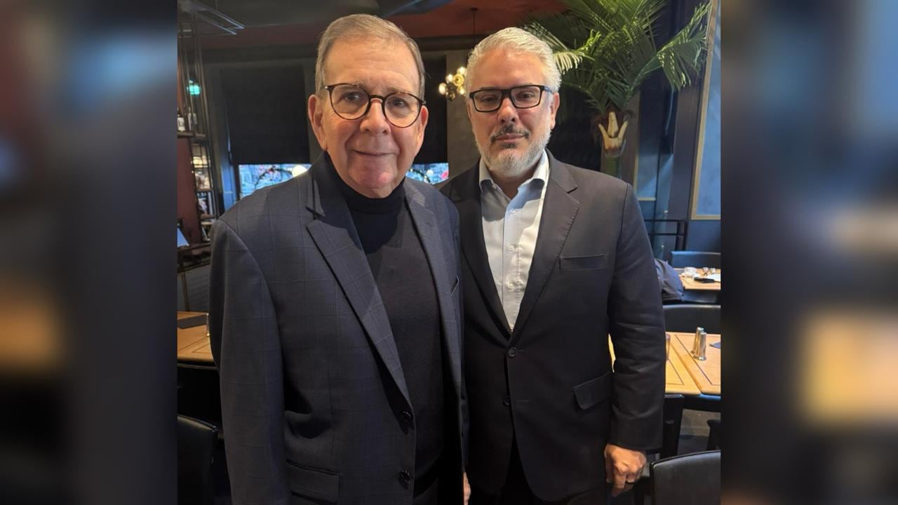 Expresidente Iván Duque y el presidente electo de Venezuela, Edmundo González.